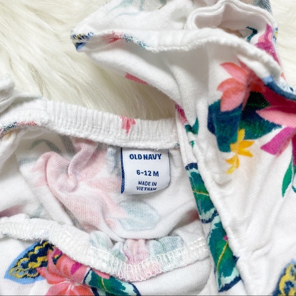 •3/$12• Old Navy Floral Ruffle Bodysuit - Picture 3 of 3